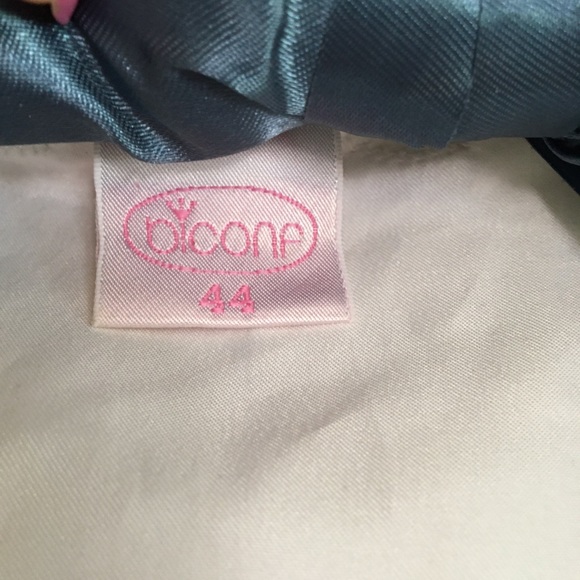 Vintage Biconf white lacy robe - Picture 3 of 3